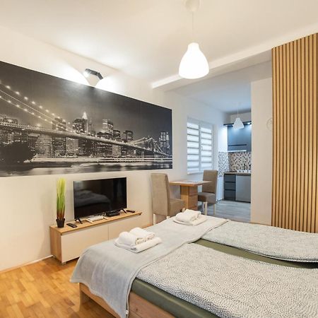 V & V Studio Apartments 2 Ni Extérieur photo