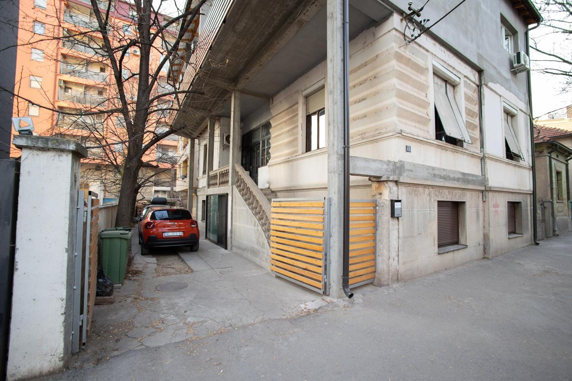 V & V Studio Apartments 2 Ni Extérieur photo