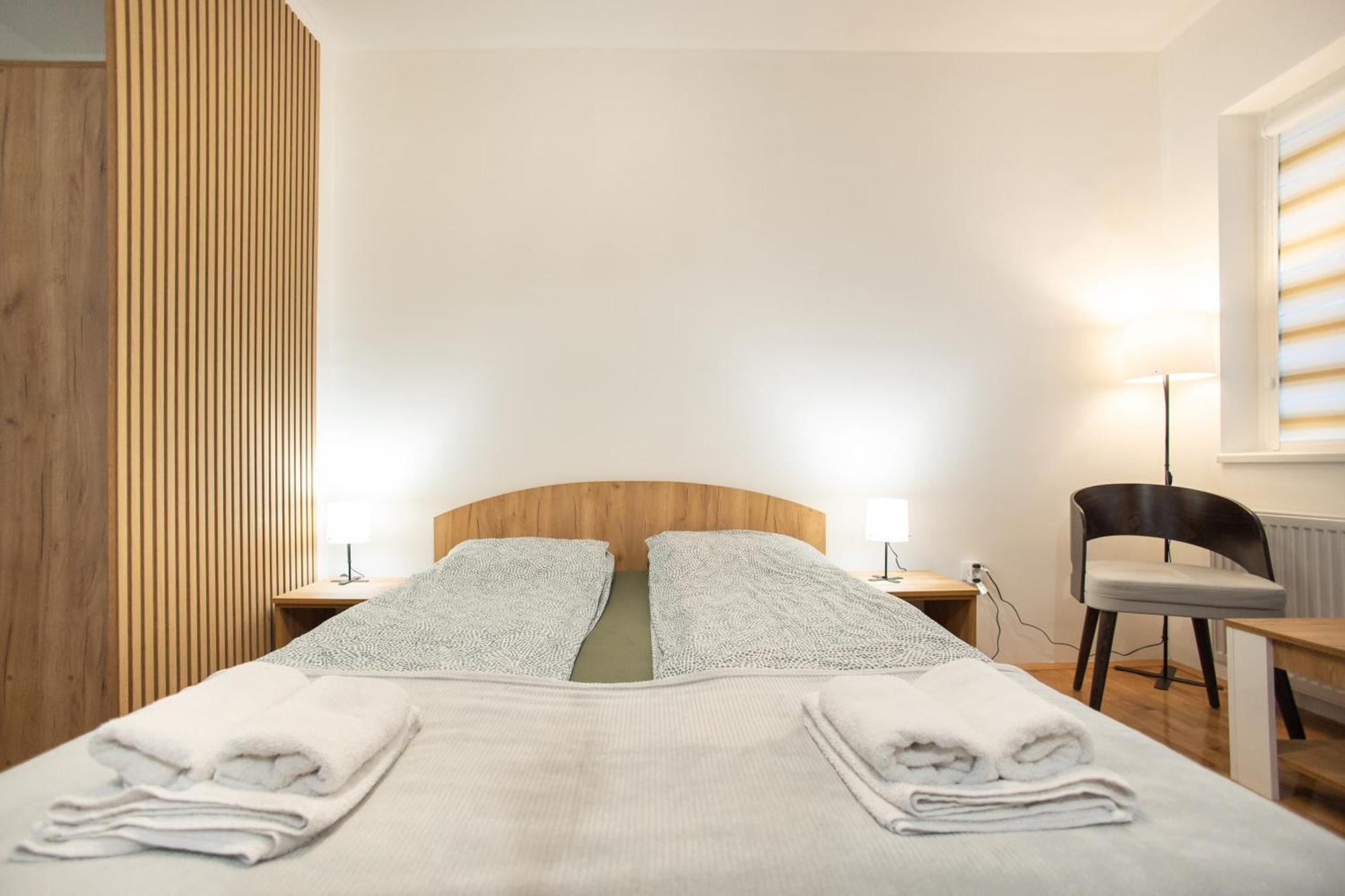 V & V Studio Apartments 2 Ni Extérieur photo