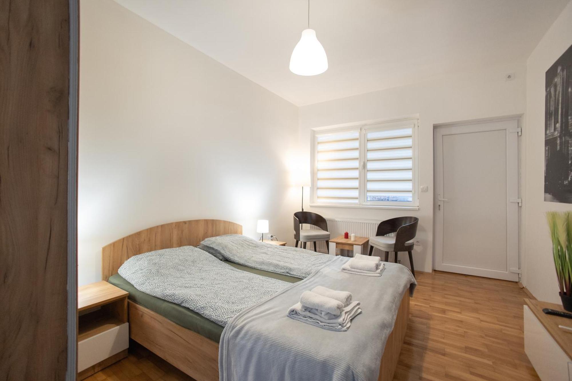 V & V Studio Apartments 2 Ni Extérieur photo